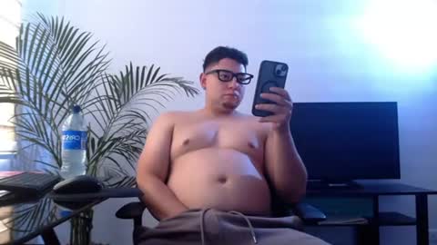 Snapshot of dante_xo chatting on 06-30-26, 10:11 A L E J A N D R O online show from 06-30-26, 10:11