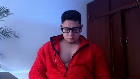 Snapshot of dante_xo chatting on 07-20-26, 10:01 A L E J A N D R O online show from 07-20-26, 10:01