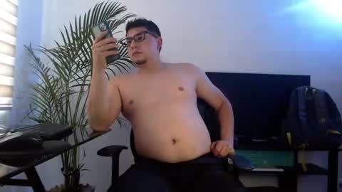 Snapshot of dante_xo chatting on 07-25-26, 09:45 A L E J A N D R O online show from 07-25-26, 09:45