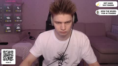 Snapshot of dantebigboi chatting on 01-11-25, 06:01 Daniel online show from 01-11-25, 06:01