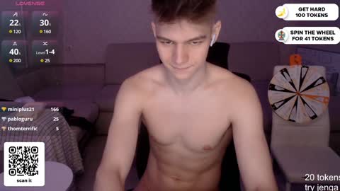 Snapshot of dantebigboi chatting on 01-13-25, 10:03 Daniel online show from 01-13-25, 10:03