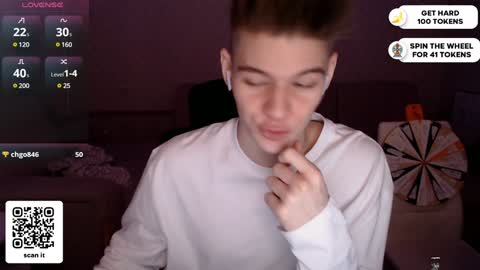 Snapshot of dantebigboi chatting on 01-19-25, 12:17 Daniel online show from 01-19-25, 12:17
