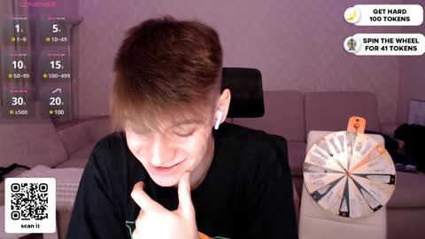 Snapshot of dantebigboi chatting on 01-22-25, 05:06 Daniel online show from 01-22-25, 05:06