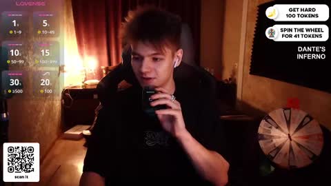 Snapshot of dantebigboi chatting on 03-11-25, 05:24 Daniel online show from 03-11-25, 05:24