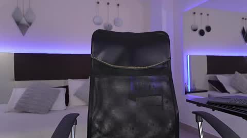 Snapshot of danteestone chatting on 03-23-26, 08:46 Dante online show from 03-23-26, 08:46