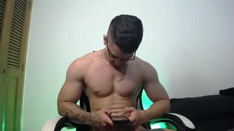 Snapshot of danteread chatting on 02-23-25, 11:04 danteread online show from 02-23-25, 11:04