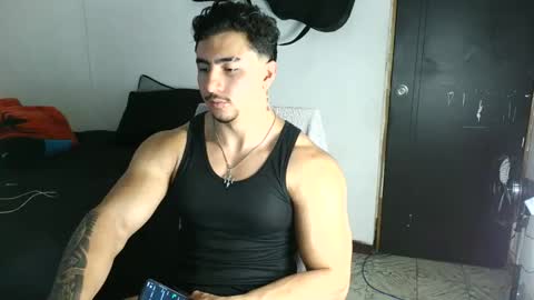 Snapshot of dantevicius chatting on 10-23-25, 10:41 Dante Vicius online show from 10-23-25, 10:41