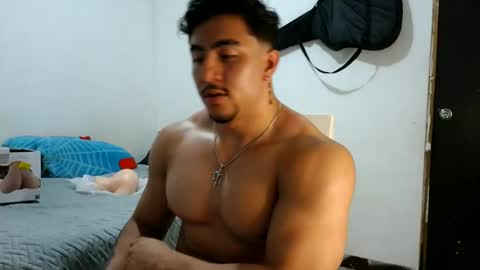 Snapshot of dantevicius chatting on 11-05-25, 08:36 Dante Vicius online show from 11-05-25, 08:36