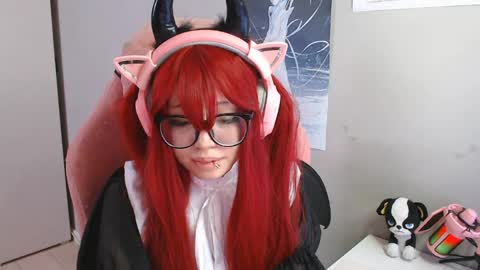 Snapshot of danyelleeyermann chatting on 04-30-26, 01:17 danyelleeyermann online show from 04-30-26, 01:17