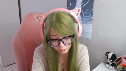 Snapshot of danyelleeyermann chatting on 05-11-26, 01:06 danyelleeyermann online show from 05-11-26, 01:06