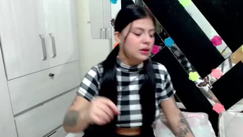 daphne877046 online show from 10-03-25, 05:32