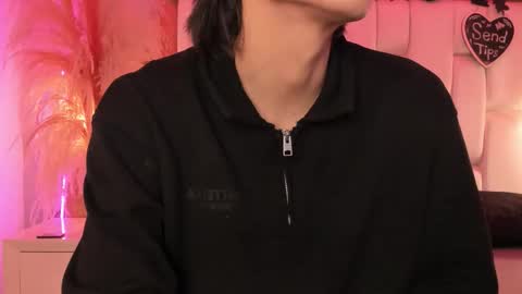 Snapshot of daphne_and_roger chatting on 02-27-26, 10:59 daphne_and_roger online show from 02-27-26, 10:59