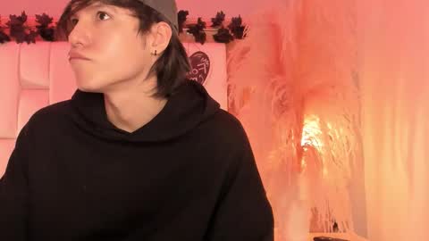 Snapshot of daphne_and_roger chatting on 03-16-26, 11:14 daphne_and_roger online show from 03-16-26, 11:14