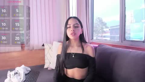 Snapshot of daphne_chers chatting on 02-12-26, 08:15 daphne_chers online show from 02-12-26, 08:15