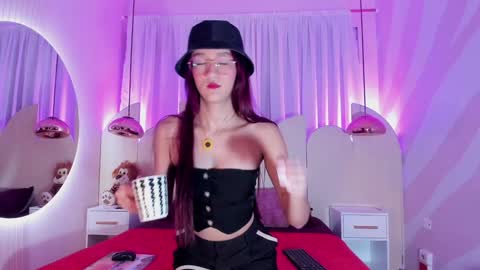 Daphne online show from 01-09-25, 11:47