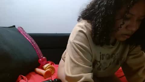 Snapshot of daphne_grande chatting on 03-21-26, 03:11 daphne_grande online show from 03-21-26, 03:11
