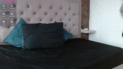 daphne_walton online show from 10-04-25, 12:03