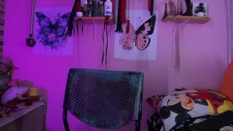 Snapshot of daphneandrade chatting on 02-09-25, 01:14 daphneandrade online show from 02-09-25, 01:14