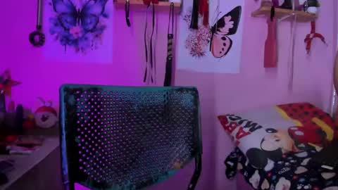 Snapshot of daphneandrade chatting on 02-13-25, 12:43 daphneandrade online show from 02-13-25, 12:43