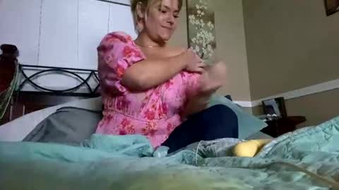 DaphneeAteVelma69 online show from 12-24-24, 10:44