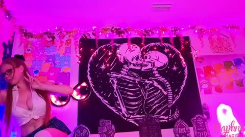 Snapshot of daphnemadison chatting on 10-09-25, 12:08 Daphne Madison online show from 10-09-25, 12:08