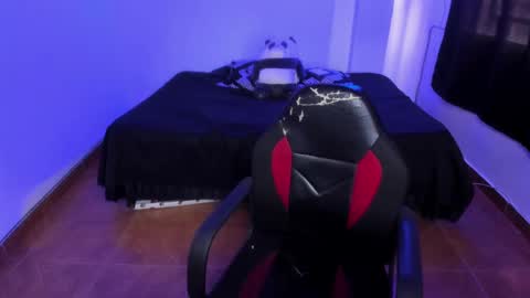 DAPHNE online show from 12-14-24, 04:42
