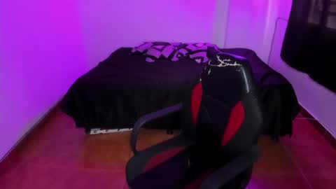 DAPHNE online show from 12-15-24, 04:26