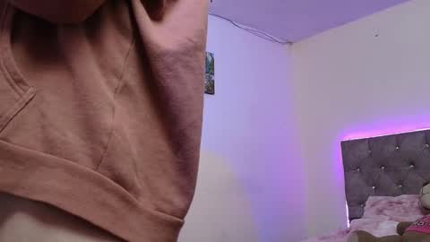 DAPHNE online show from 12-21-24, 07:27