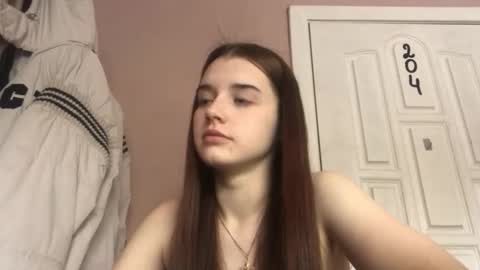 Emilia online show from 03-04-26, 01:28