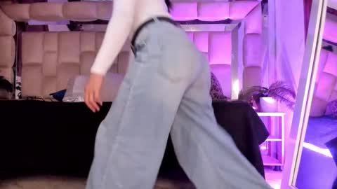 Daphne online show from 09-21-25, 12:18