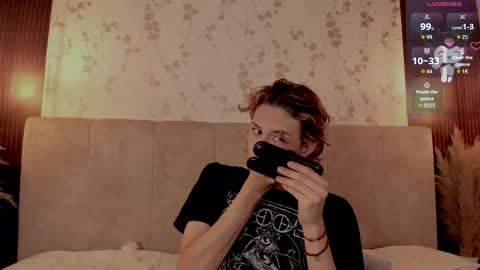 Snapshot of darcycullen chatting on 09-25-25, 11:36 Darcy online show from 09-25-25, 11:36