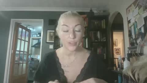 Darcy online show from 02-09-26, 08:51