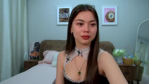 DarcyMacy online show from 05-17-26, 06:37