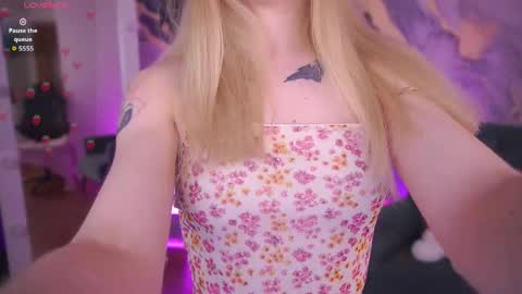 dariadelly online show from 04-22-26, 01:01
