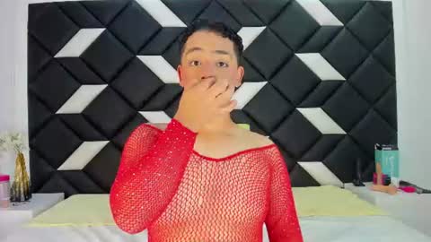Darian  online show from 07-10-26, 06:54