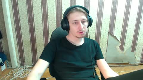 darienlarge online show from 10-11-25, 06:01