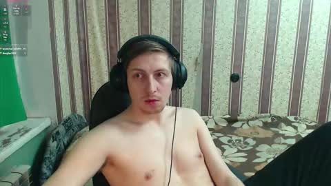 darienlarge online show from 10-31-25, 03:02