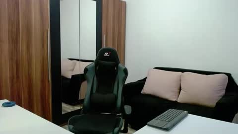 Snapshot of darius_94 chatting on 10-02-25, 04:41 darius_94 online show from 10-02-25, 04:41