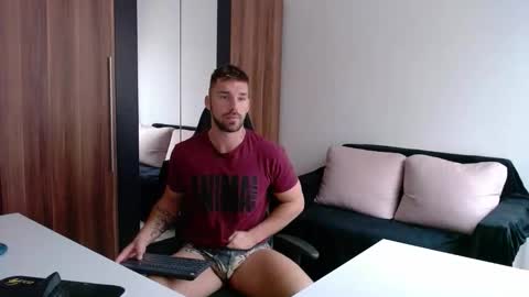 Snapshot of darius_94 chatting on 10-07-25, 08:11 darius_94 online show from 10-07-25, 08:11