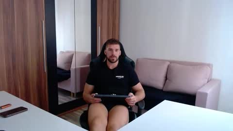 Snapshot of darius_94 chatting on 10-19-25, 11:55 darius_94 online show from 10-19-25, 11:55