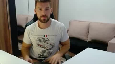 Snapshot of darius_94 chatting on 10-21-25, 05:19 darius_94 online show from 10-21-25, 05:19