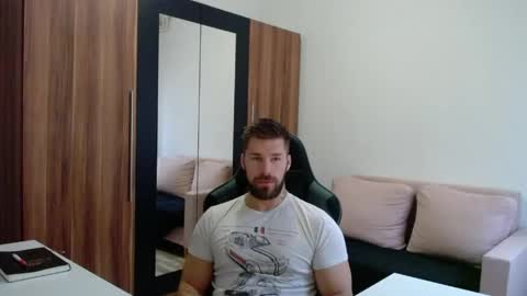 darius_94 online show from 04-13-26, 04:51