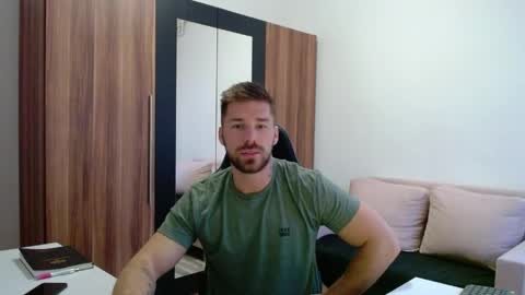 darius_94 online show from 05-02-26, 03:22