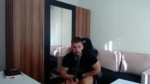 darius_94 online show from 05-03-26, 05:57