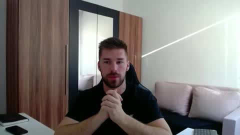 darius_94 online show from 05-06-26, 05:03