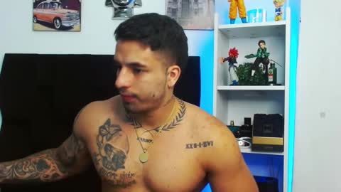 Darius Phoenix  online show from 12-22-24, 11:22