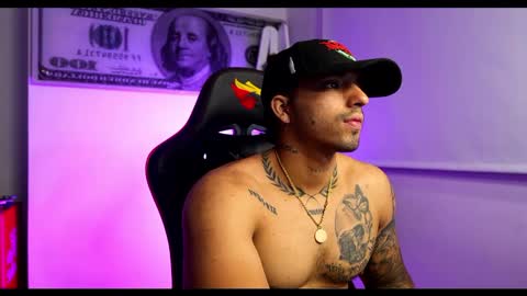 Darius Phoenix  online show from 02-18-25, 06:48