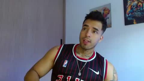 Darius Phoenix  online show from 06-10-26, 05:12