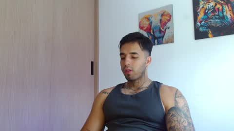 Darius Phoenix  online show from 06-12-26, 05:23