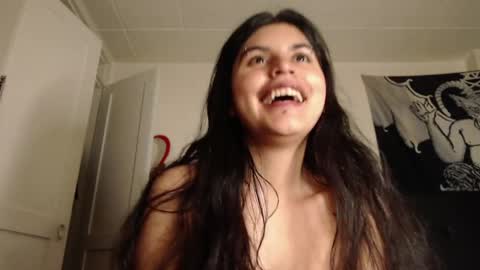 Moony online show from 03-10-25, 05:33